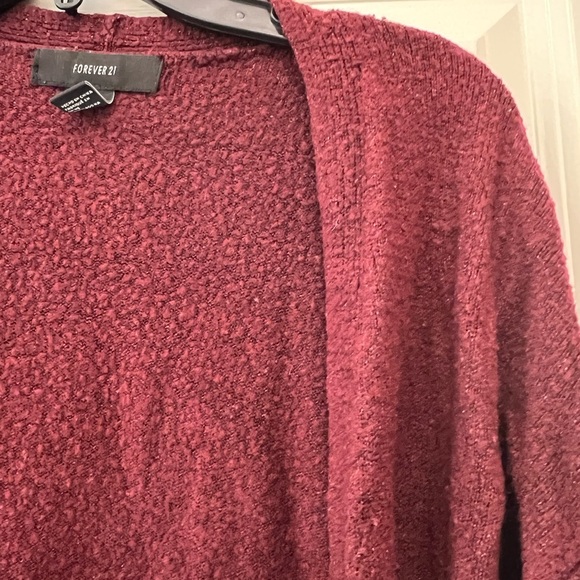 FOREVER 21 SMALL BURGUNDY PLUSH CARDIGAN (fits like M/L) - Picture 5 of 8